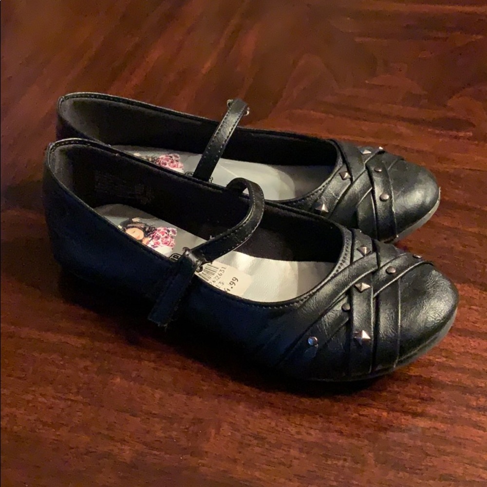 skake it up black ballet flats